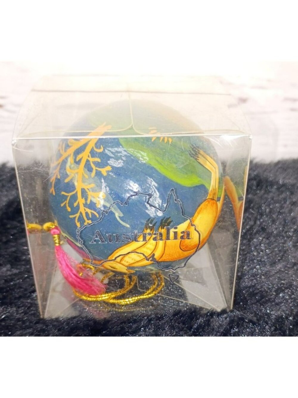 Hand-Painted Australia Souvenir Ornament In Clear Box With Tassels‎